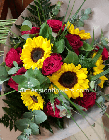 Bouquet di girasoli e rose BASE