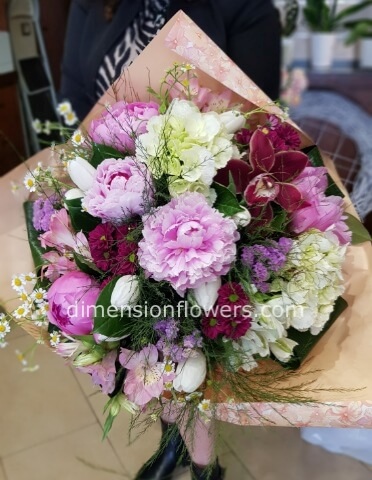 Bouquet raffinato sulle gradazioni del rosa base